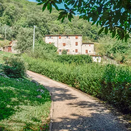 3 Bedroom Beautiful In Semesterbostad *