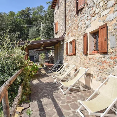 3 Bedroom Beautiful In Semesterbostad