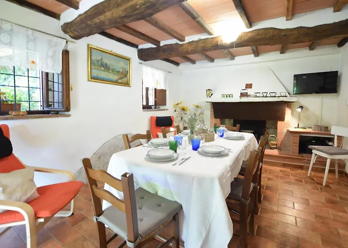 3 Bedroom Beautiful In Camaiore