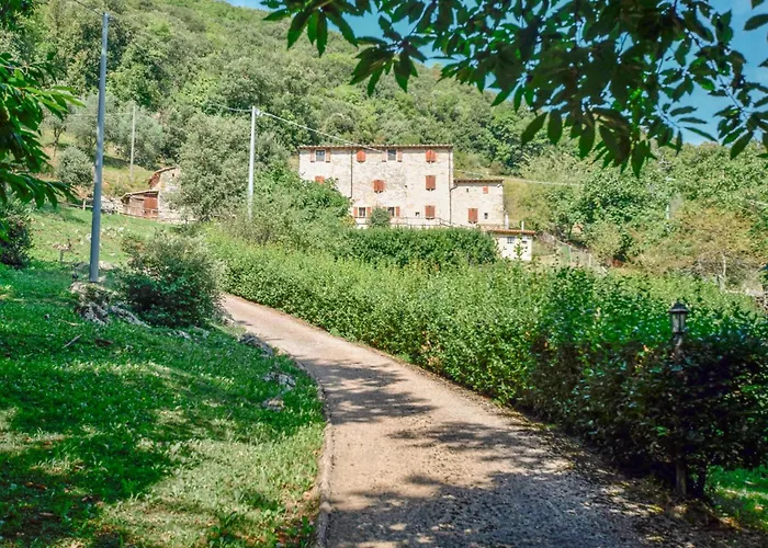 3 Bedroom Beautiful In Ferienhaus *