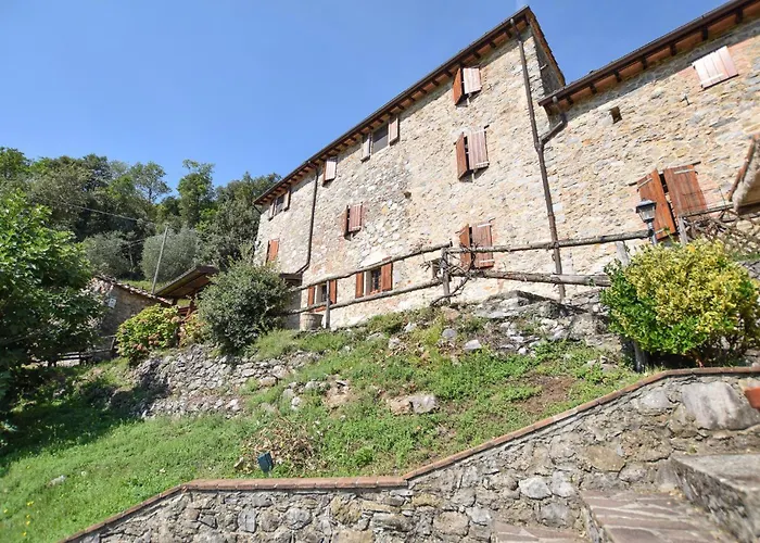 3 Bedroom Beautiful In Camaiore