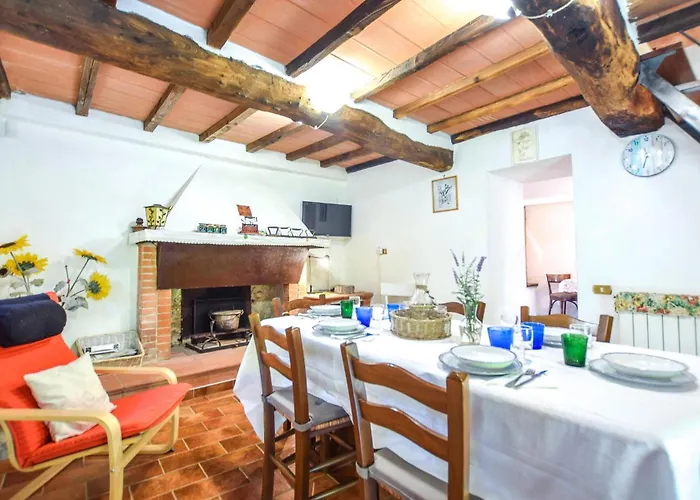 3 Bedroom Beautiful In * Camaiore